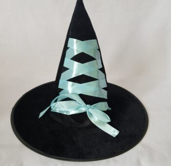 Witch hat with ribbon detail